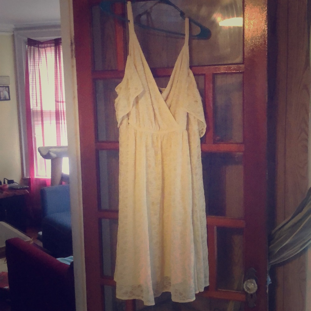 Vintage white Torrid dress size 2